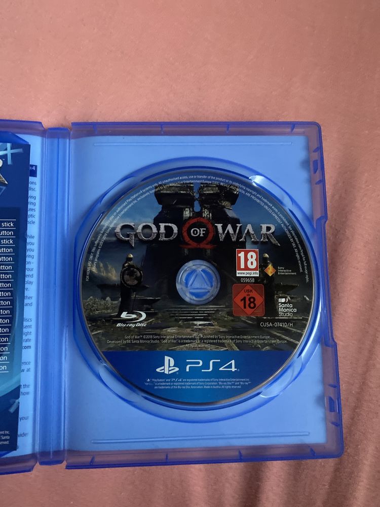 Продавам играта God Of War  за пс 4