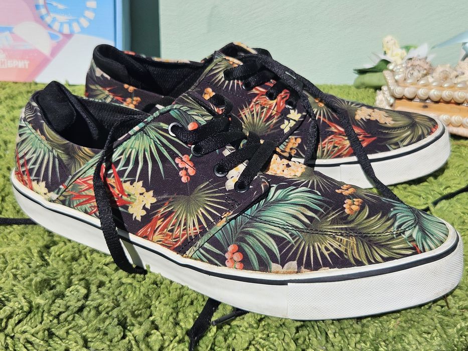 Bershka мъжки кецове N42