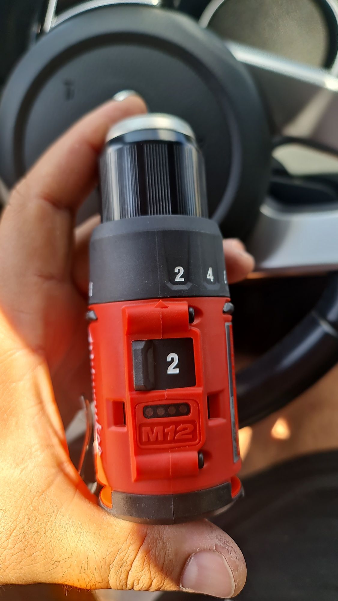 Milwaukee M12 BLDDRC нов