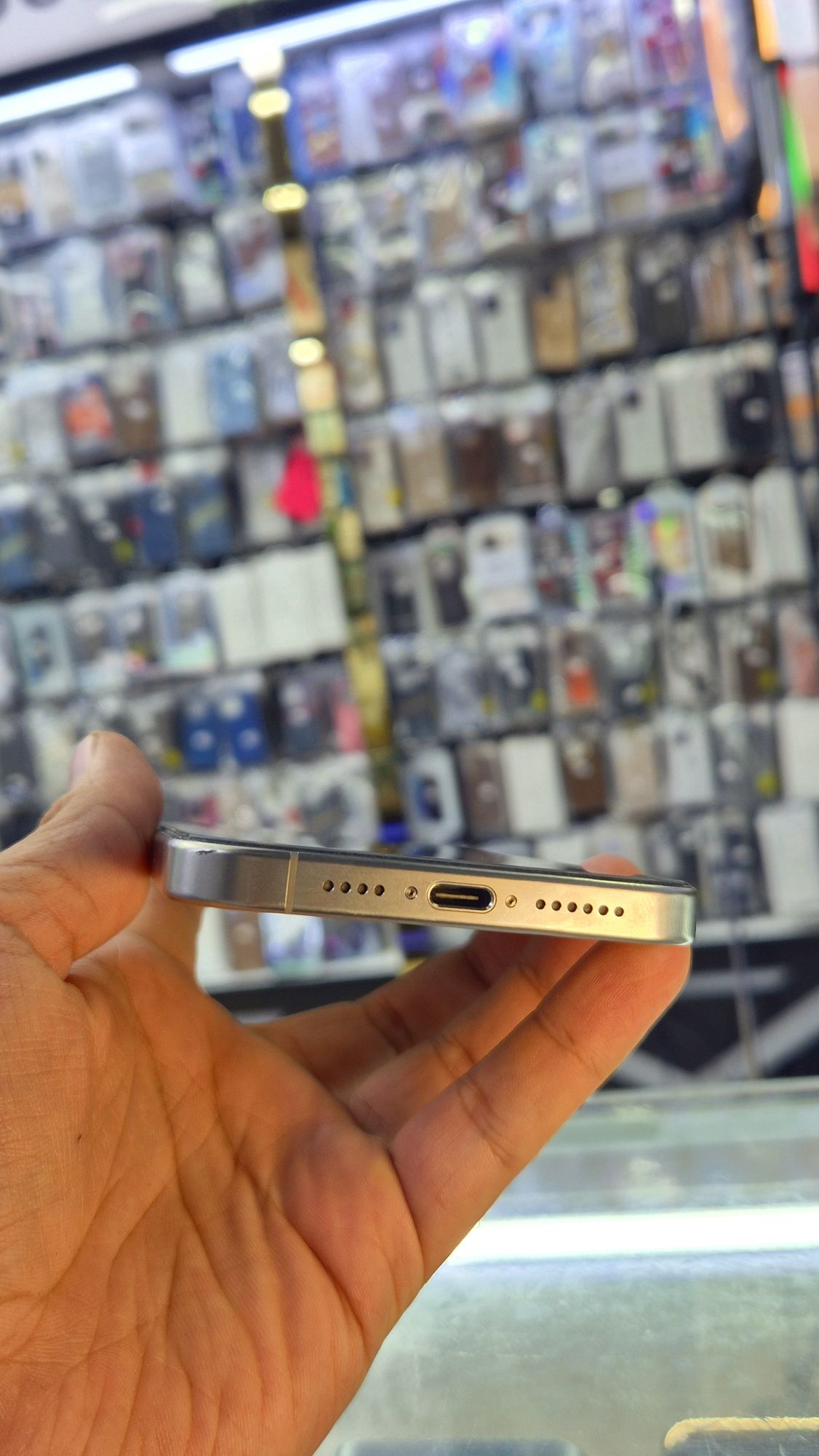 Iphone 15 pro max Natural