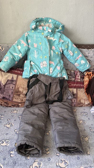 Продам комбинезон рр 98.