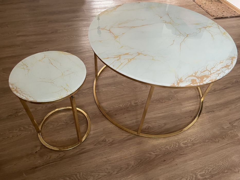 Холна маса с мраморен ефект