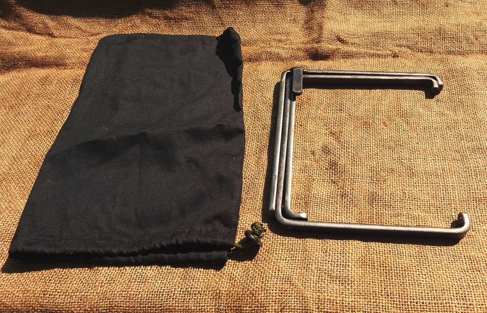 Pirostrie mica, trepied pliabil pentru camping, bushcraft