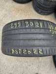 2 anvelope Michelin 255/40 R21 vară DOT 2022 mic defect