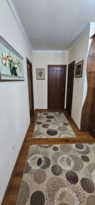 2 хонали квартира сотилади ва арендага