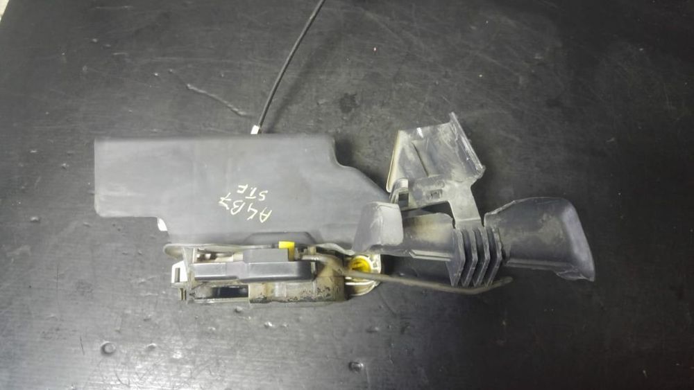 broasca iala usa stanga fata audi a4 b7 8e1837015aa