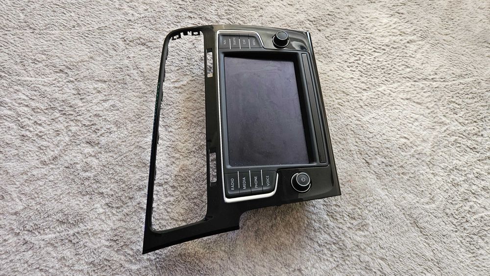 Навигация Медия за vw golf 7