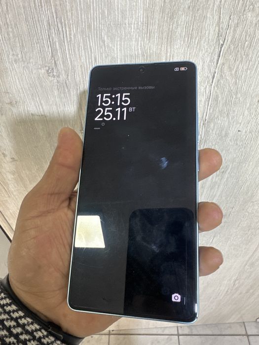 Redmi not 14 s 8+/256 holati yaxshi ustidegi salafani ham turibdi