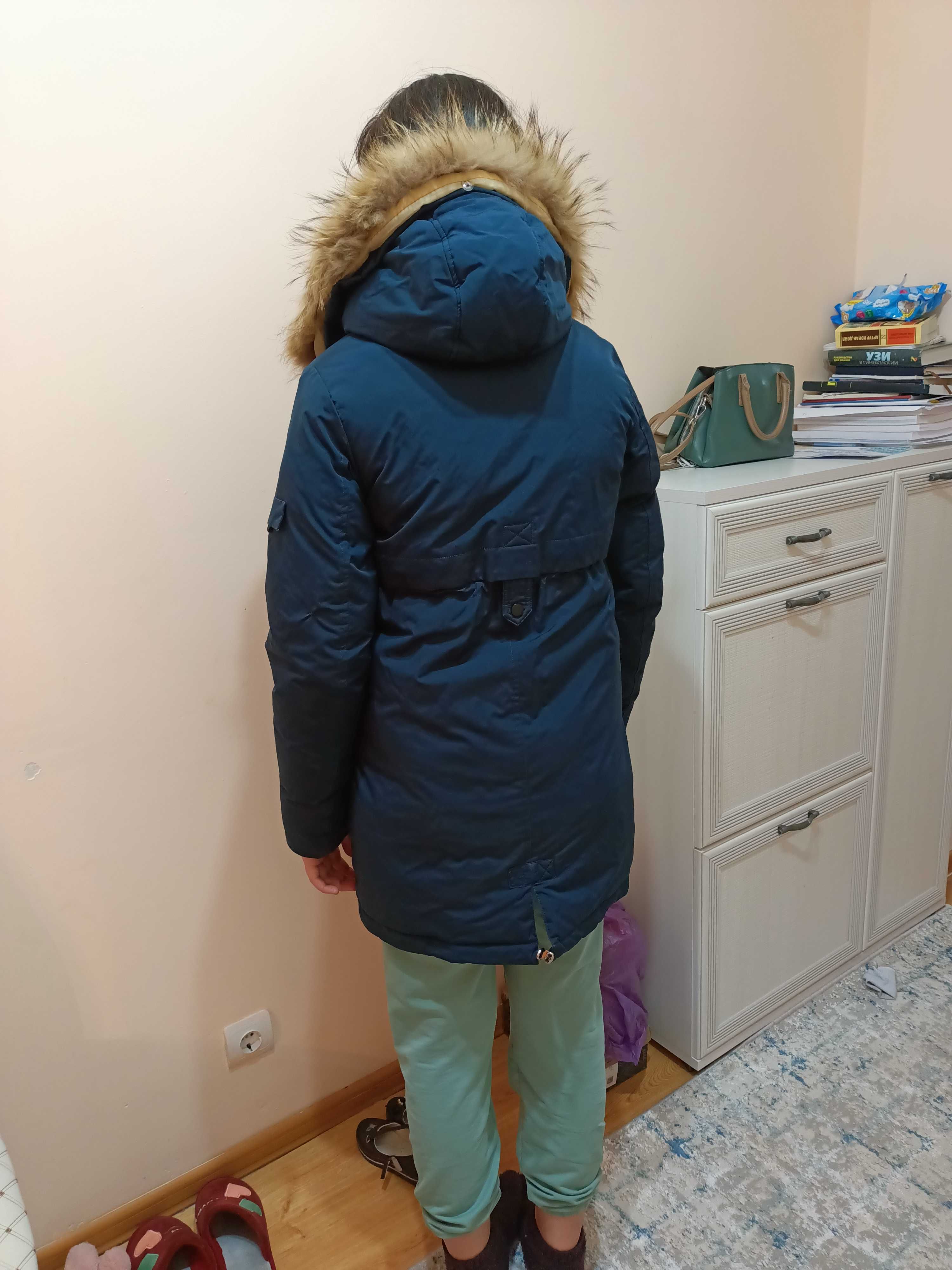 Продается женская куртка зимняя