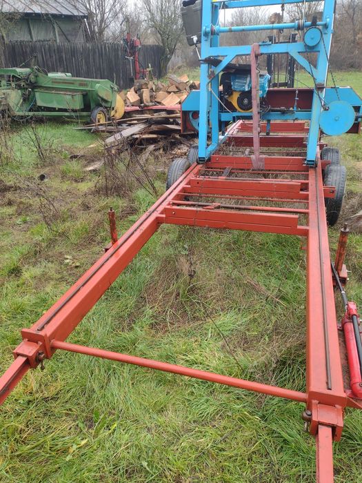 Vând banzic, fierăstrău cu banda