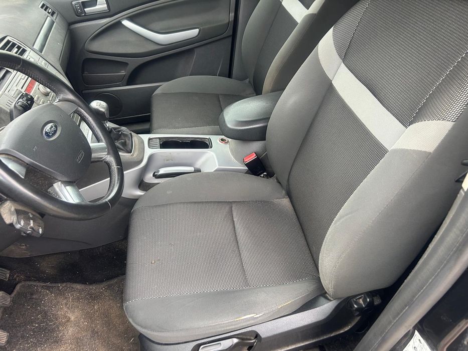 Vând Ford Kuga, Euro 5, 4x4  An 2012,Diesel 2.0