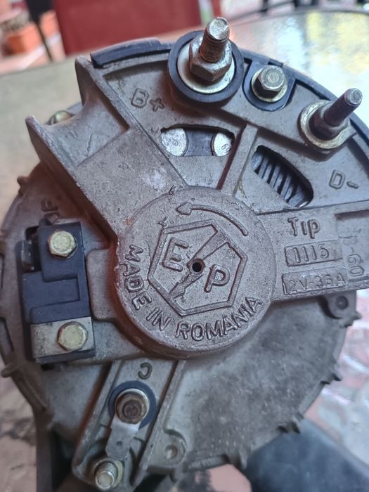 Alternator 12 v,36 amperi