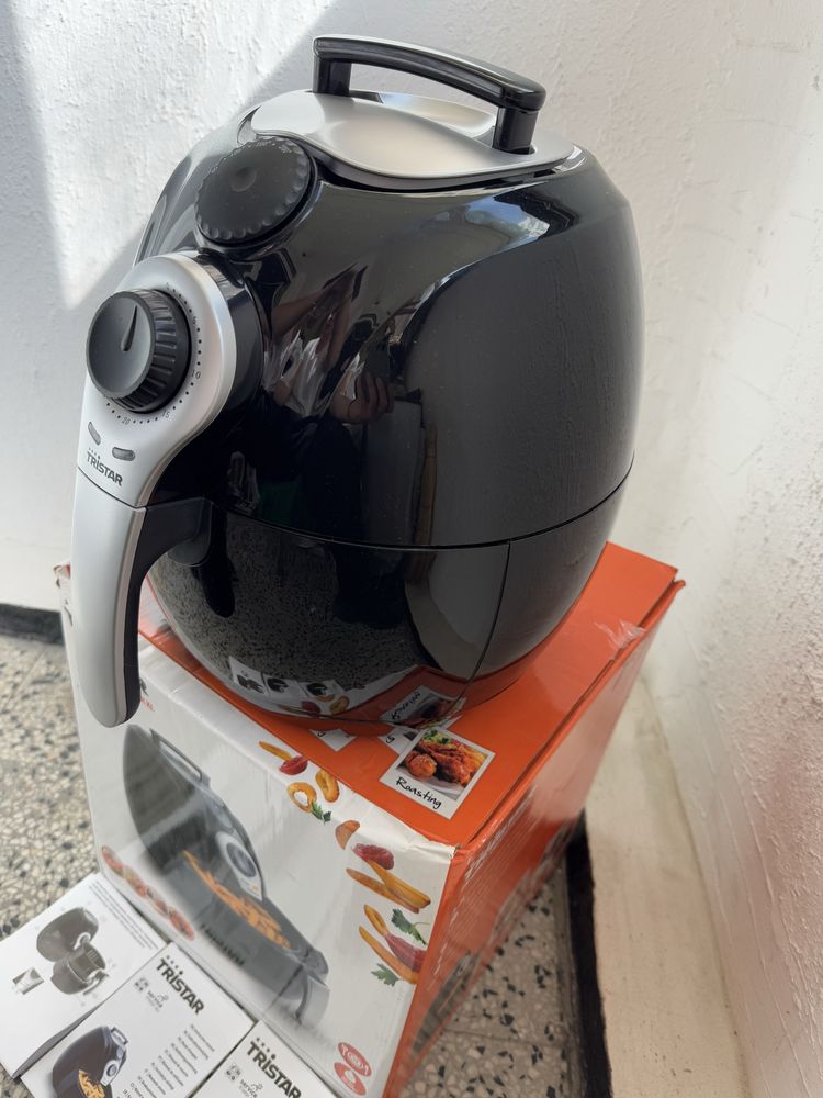Фритюрник с Горещ Въздух Tristar FR-6990–Пържене Без Мазнина, AirFryer