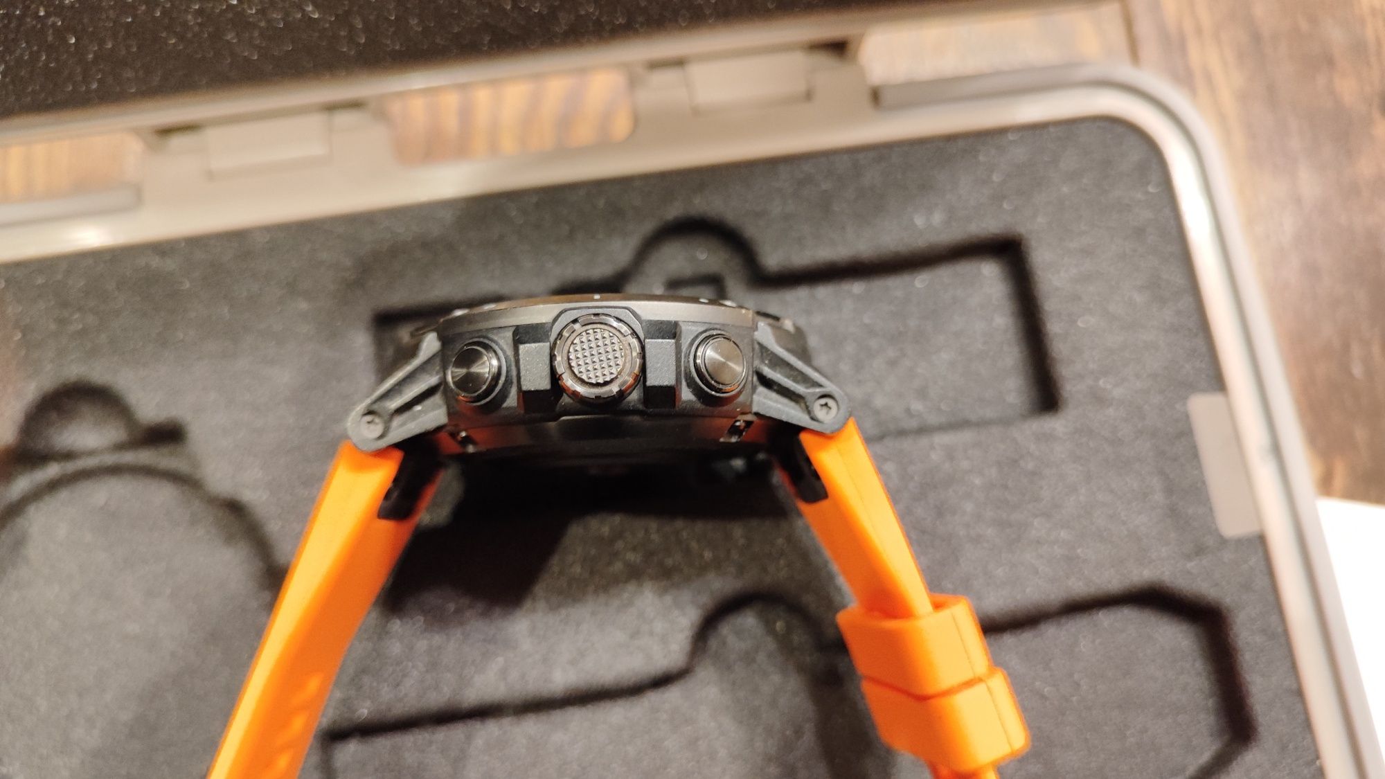Coros Vertix 2 Sapphire Titanium