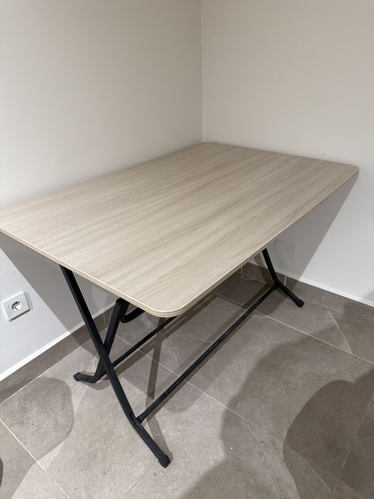 Продам стол складной