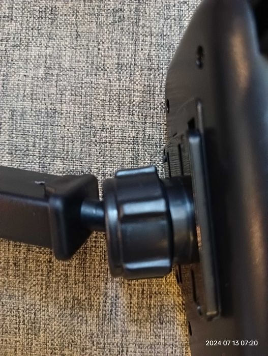 Универсална стойка за кола за мобилен телефон