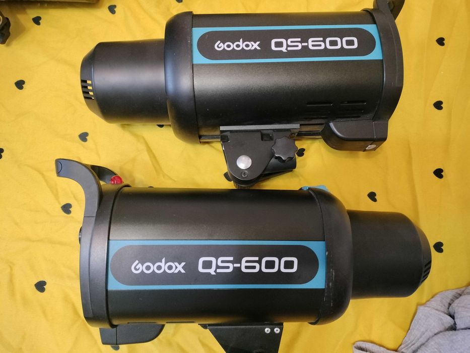 Multiblitz M6-TTL 600W, Hensel 1200W, Godox 400W, Elinchrom RX 600