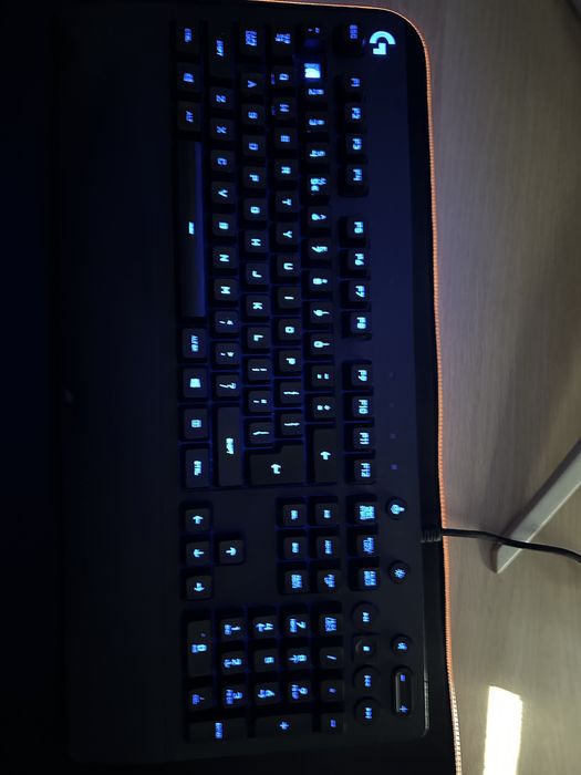 Set Logitech G213 + G502 Lightspeed + Mousepad RGB Battletron