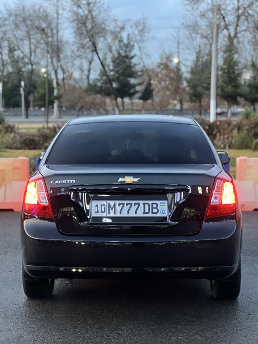 Gentra Black Mettalic