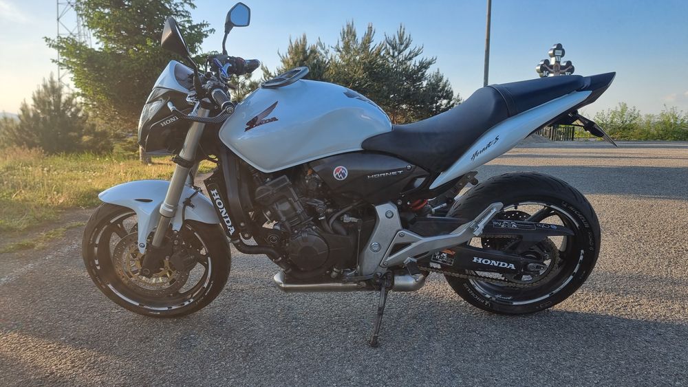 Honda hornet pc41 2011