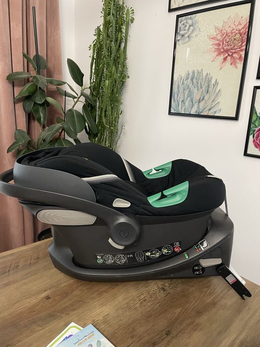 Scoica Cybex Aton S2 iSize + baza isofix Base One in stare foarte buna