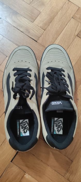 Vans чисто нови ,с кутия
