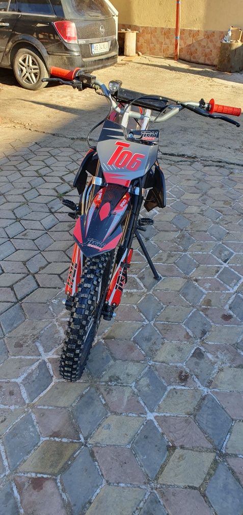 Vând motocross 125cc