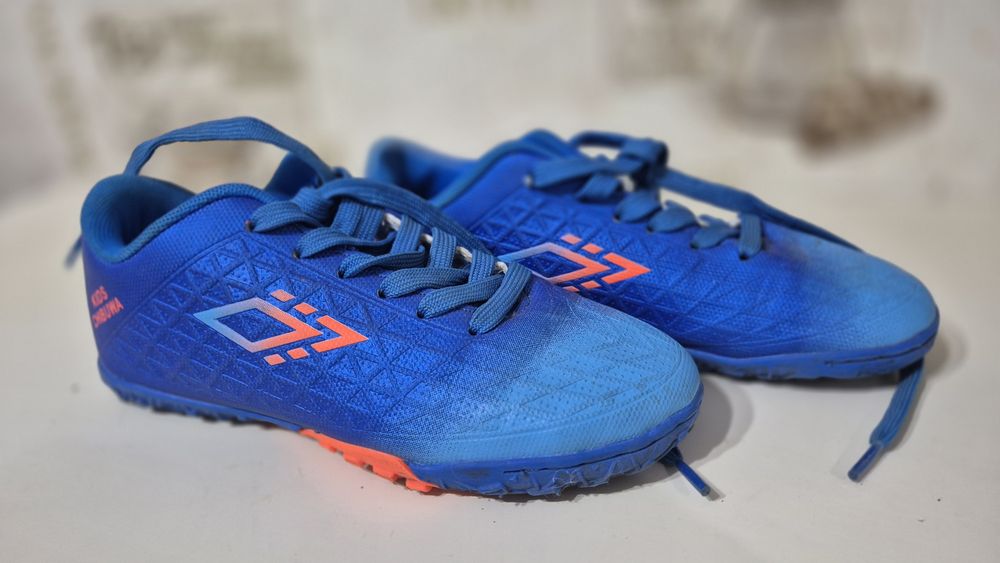 Бутсы для футбола 36