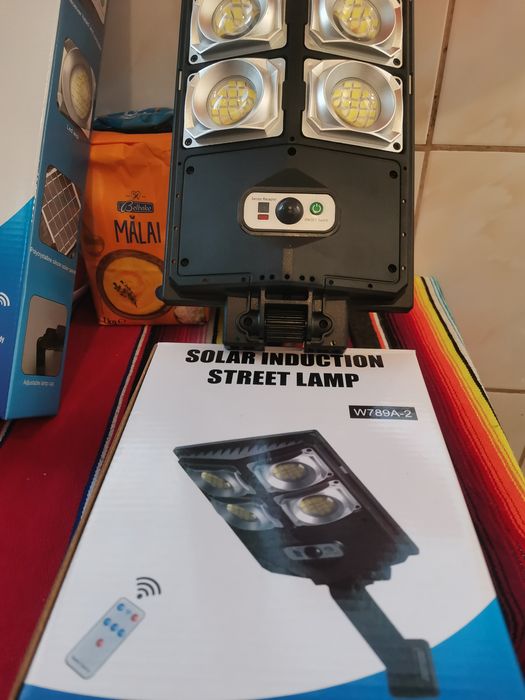 Lampă solară profesională