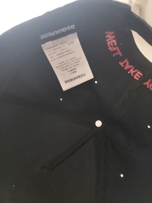 Vând șapcă originala Dsquared
