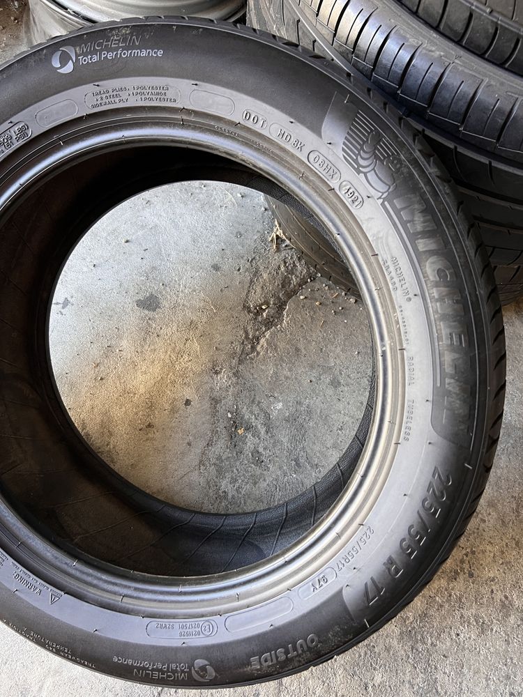 2 anvelope vara 225/55/17 , Michelin , DOT 2021 !