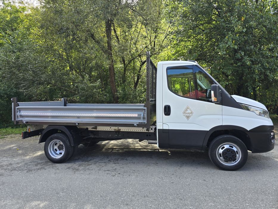 Vând Iveco Daily 2.3 140 CP an 2019, basculabil in acte

EURO 6