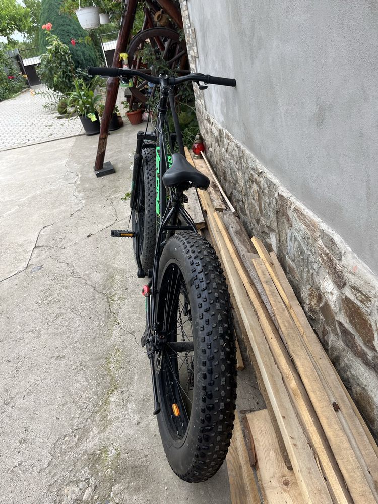 Vand bicicleta fat bike velors hercules