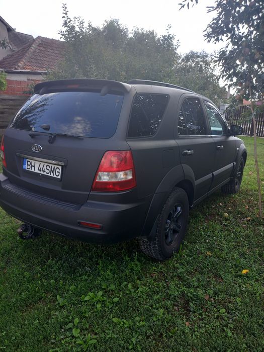 Vând Kia Sorento