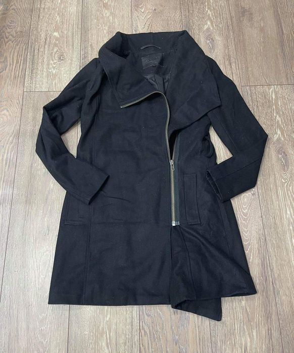 Дамско черно палто