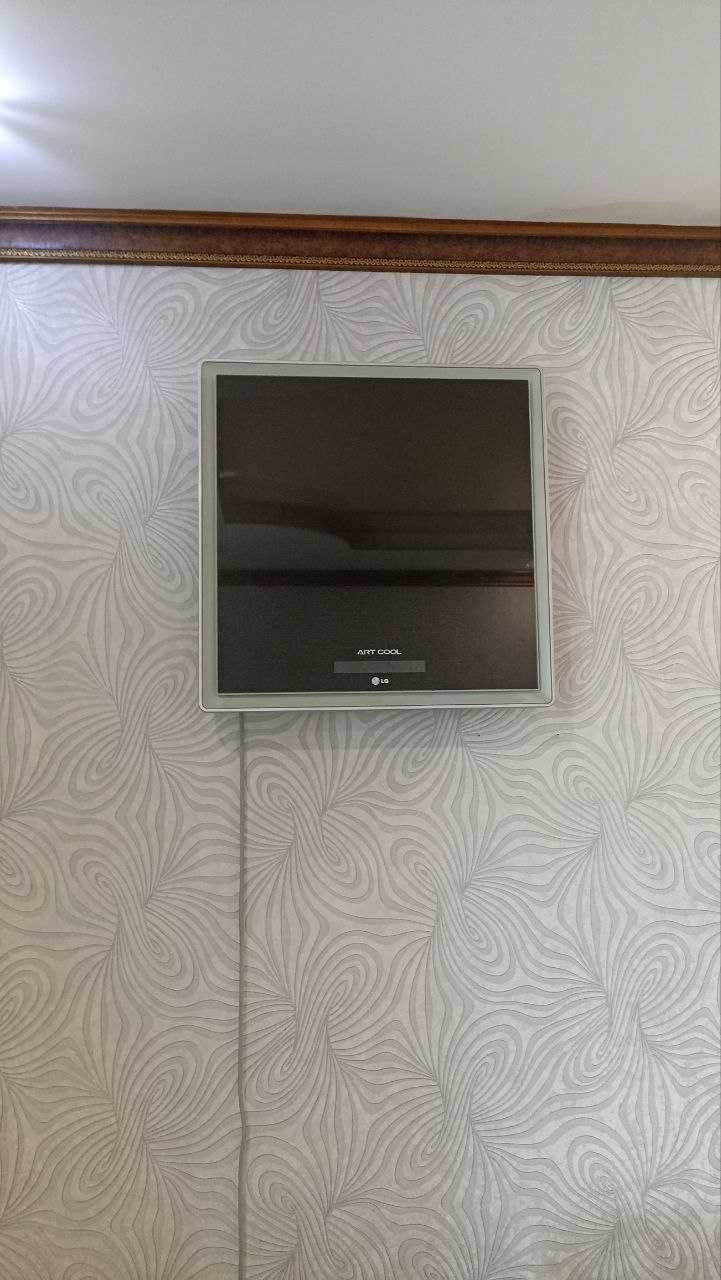 Продам сплит систему LG A12LHR(Торг)