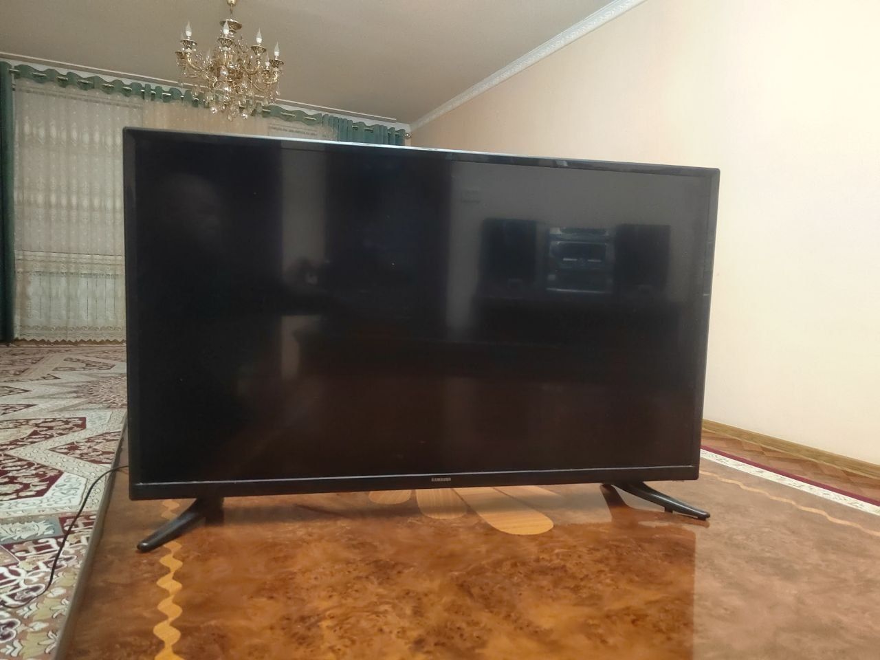 Телевизор samsung