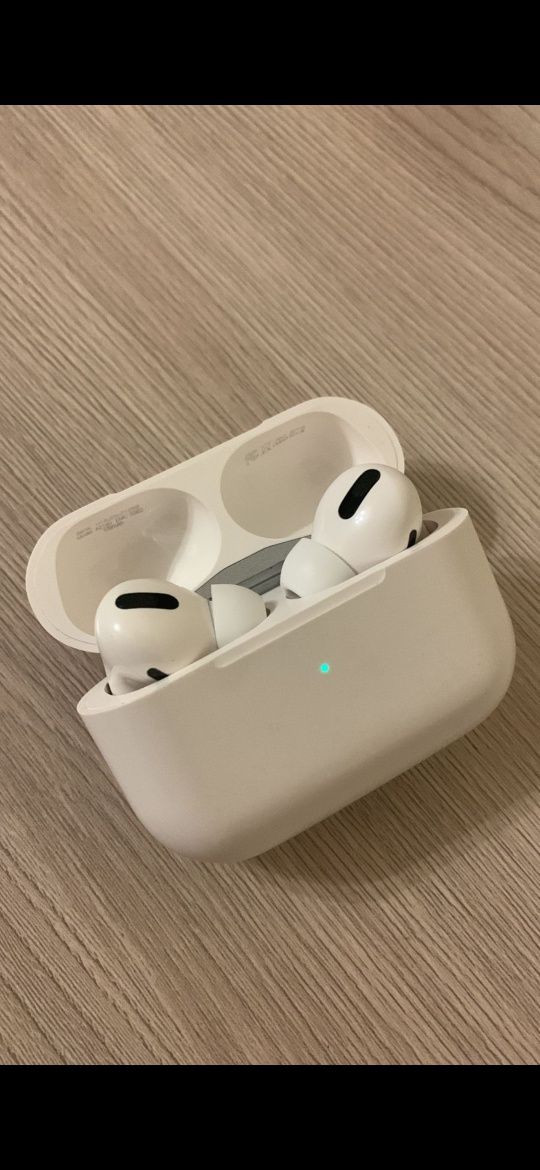 AirPods pro оригинал