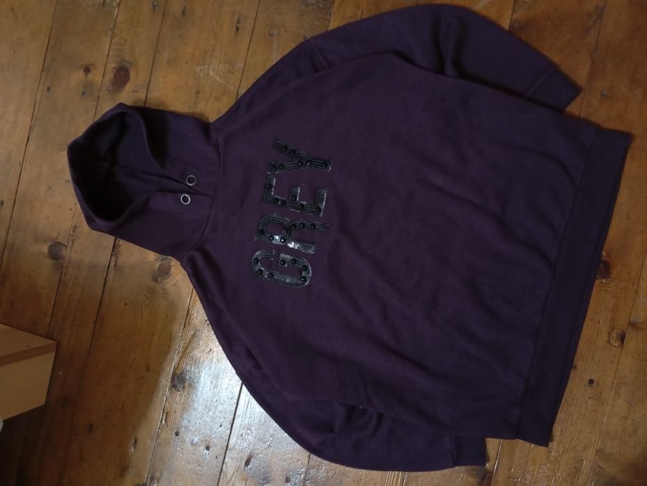 Hanorac mov cu paiete