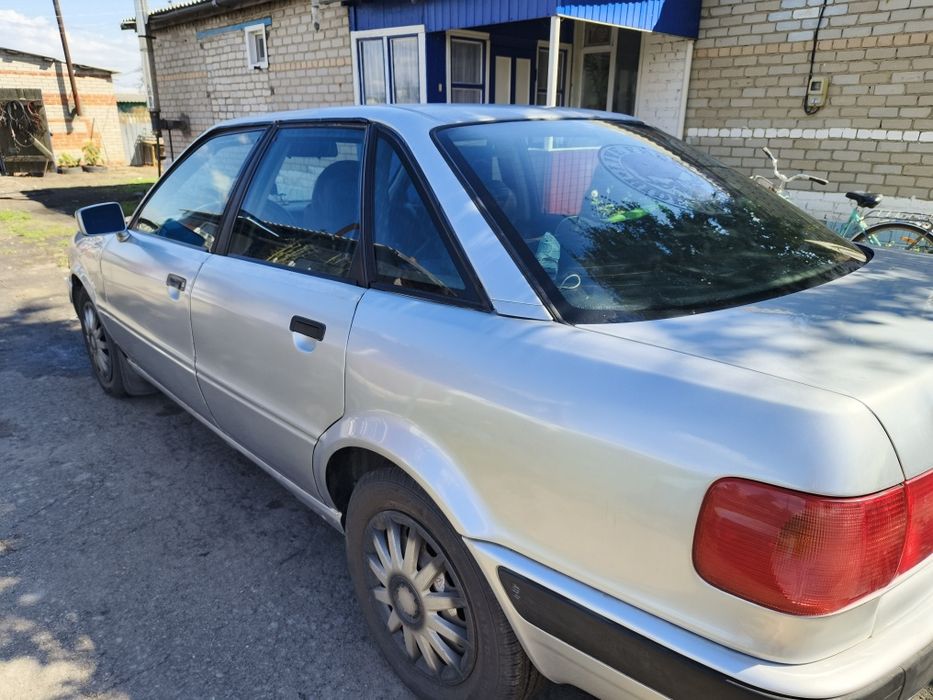 Продам Ауди 80 б4