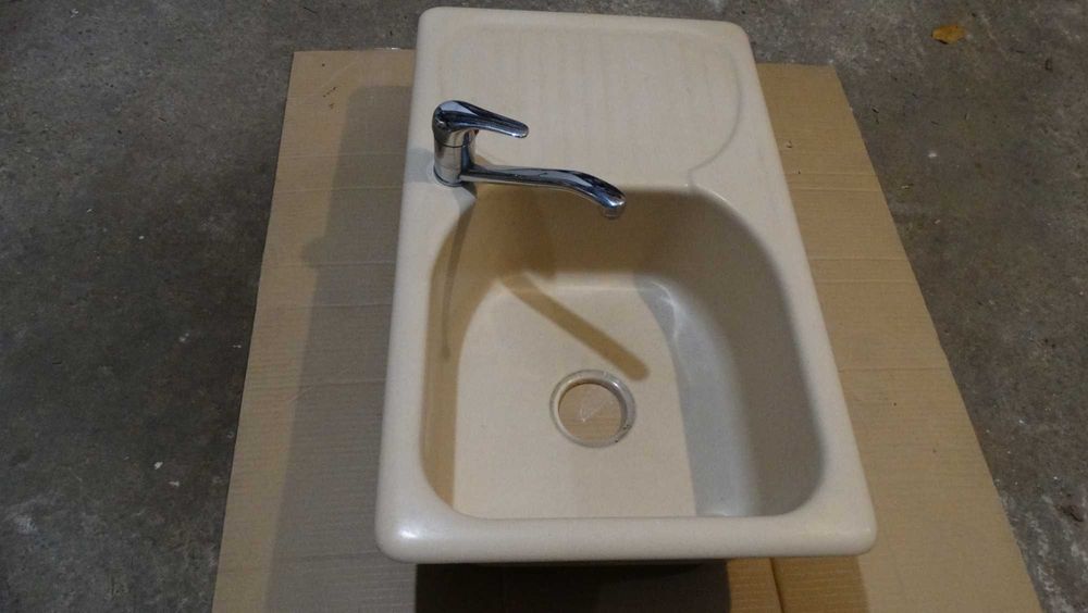 Мивка Фат 80 / 49 със смесител