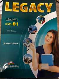 Учебници по английски и математика