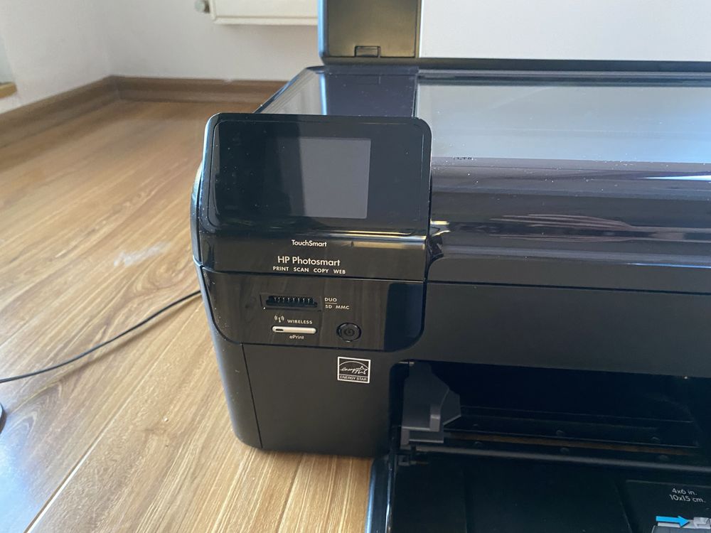 Imprimanta HP Photosmart Wireless Scan Copy Print
