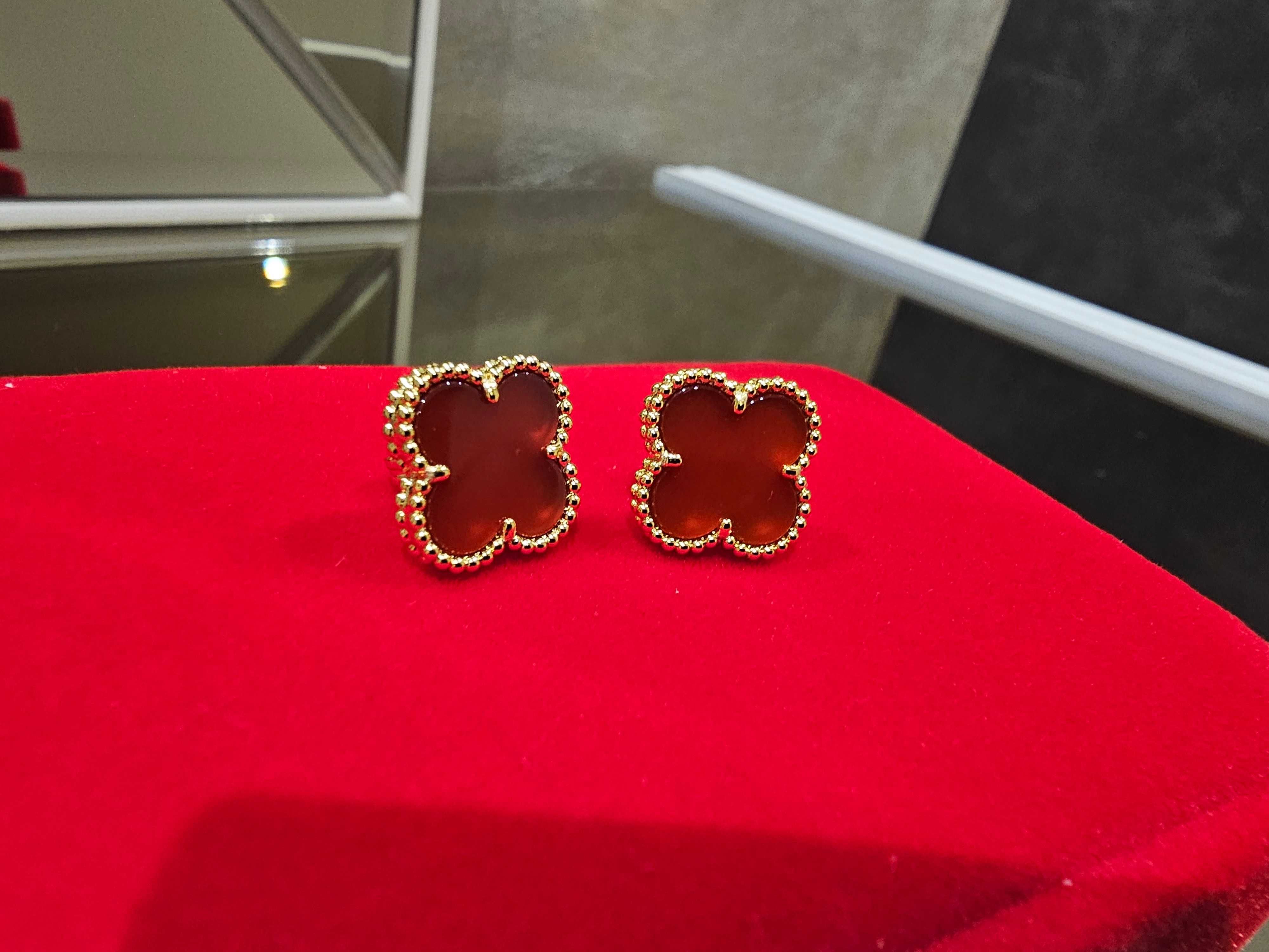 Van Cleef & Arpels VCA Red Gold Vintage Alhambra Clover Дамски Обеци