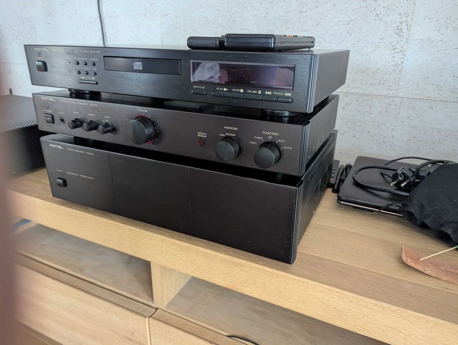 Vând Linie Audio Rotel