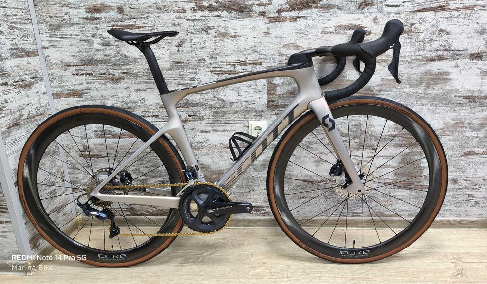 Cursiera de carbon Scott Foil RC30 Disc Ultegra Duke Racing | S