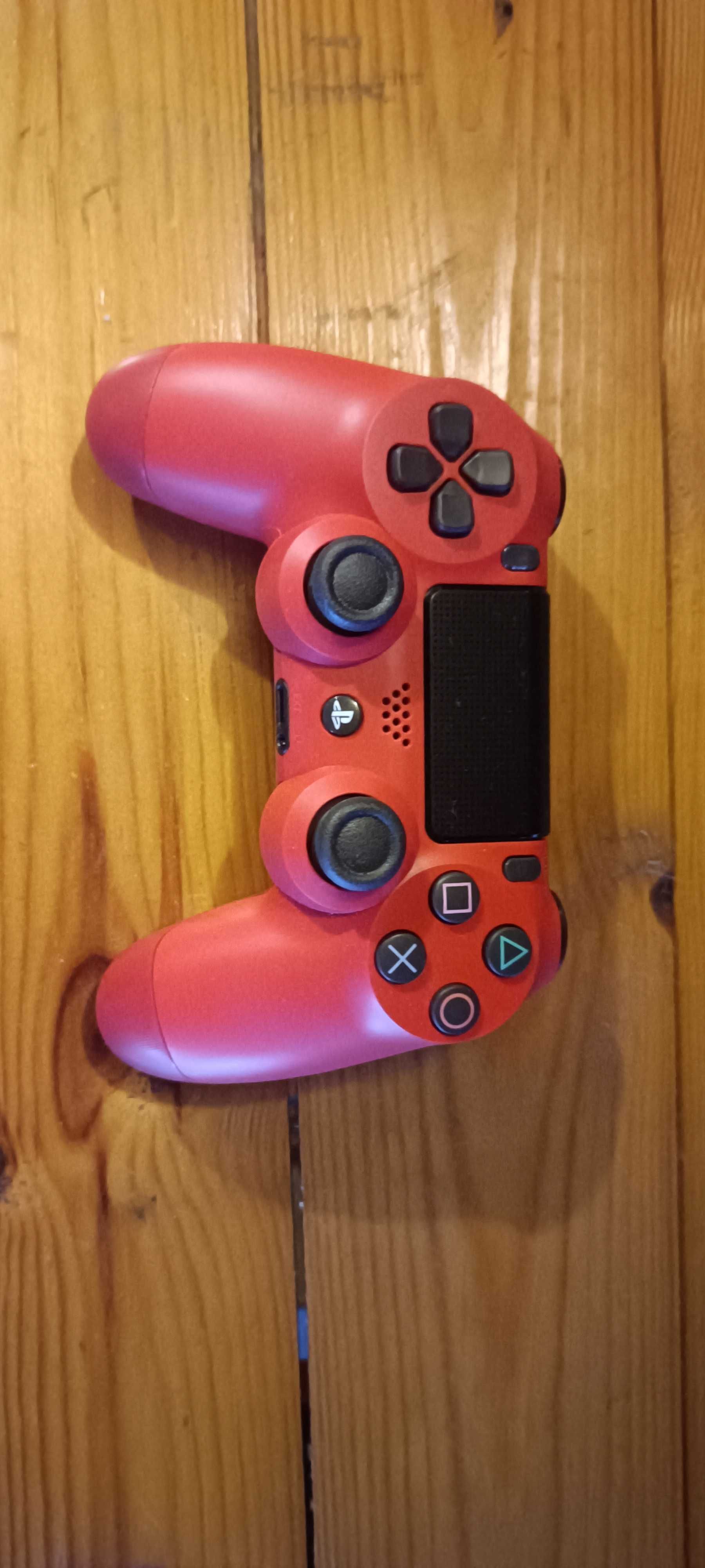 PS4 pro 1TB  в добро състояние