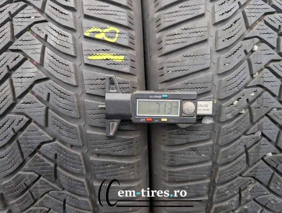 SET 2 Anvelope Iarna 225/45 R17 DUNLOP Winter ras