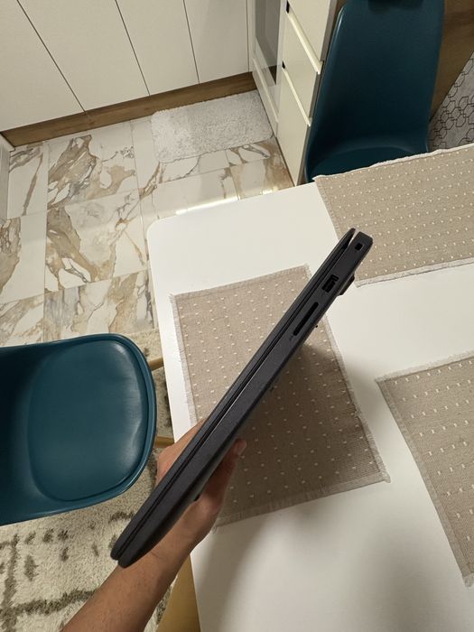 Dell core i7 11 th vostro 14 3000 / 2.80 Ghz