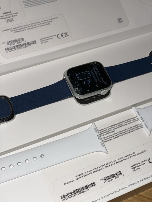 Apple watch & band / curea - blue leather, white silicon